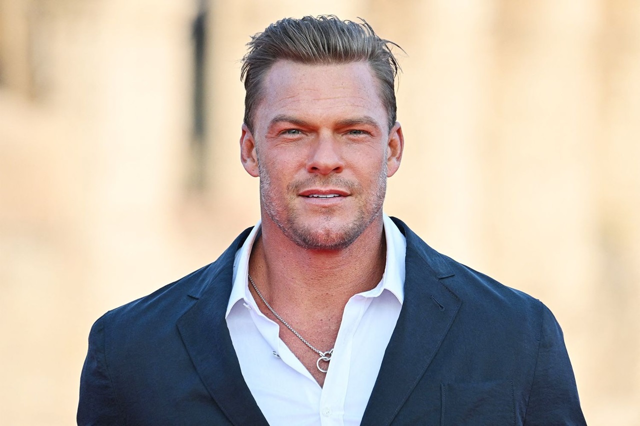 Alan Ritchson Net Worth