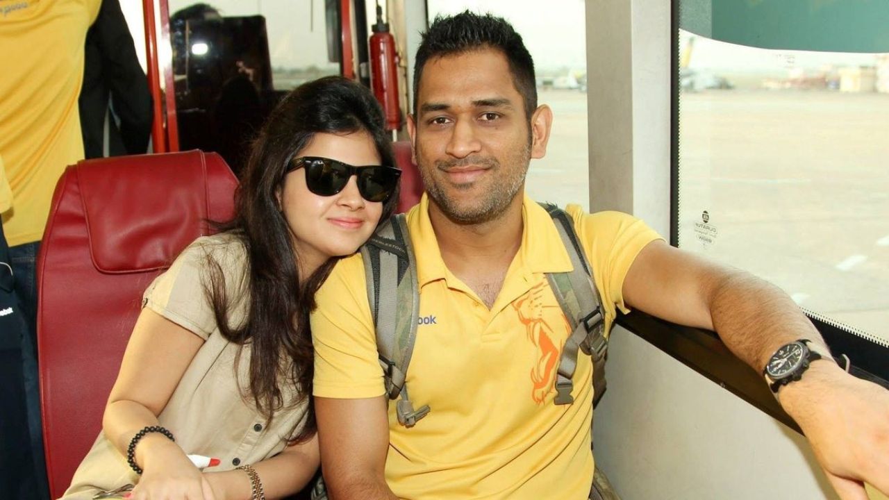 MS Dhoni biography