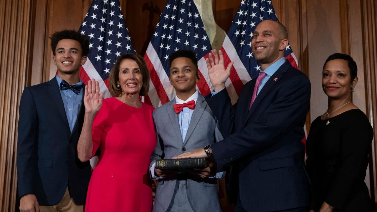 Hakeem Jeffries Biography