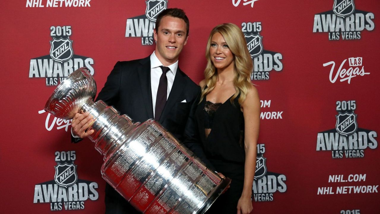 Jonathan Toews biography